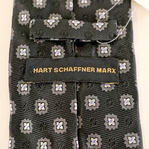 NWT Hart Schaffner Marx Black Floral Geometric Woven Silk Tie - Picture 3 of 7